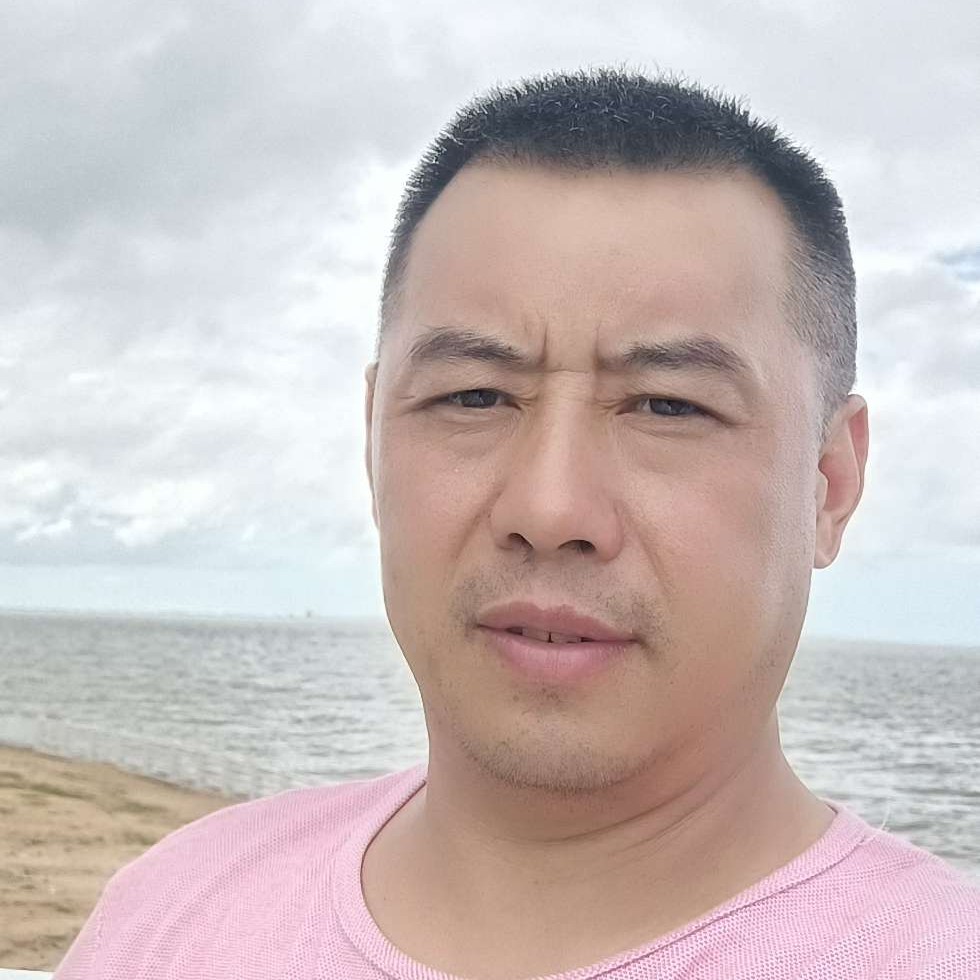 小猫咪演变恬静的照片