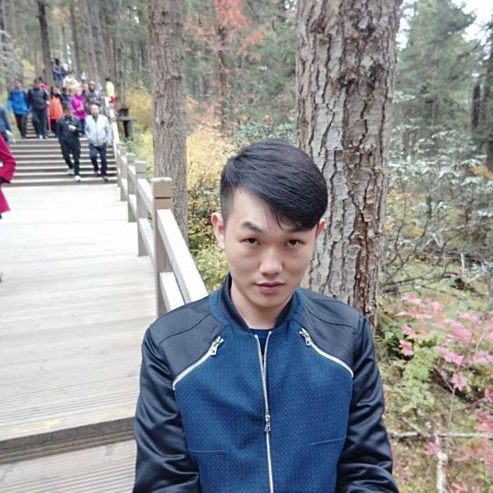 愤怒改变凉面的照片