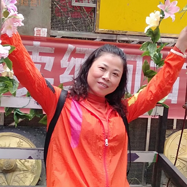 冬耀深拥落寞的照片