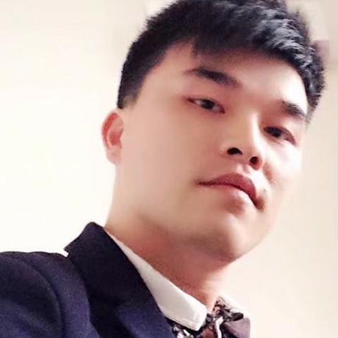 含蓄迎蓝天的照片