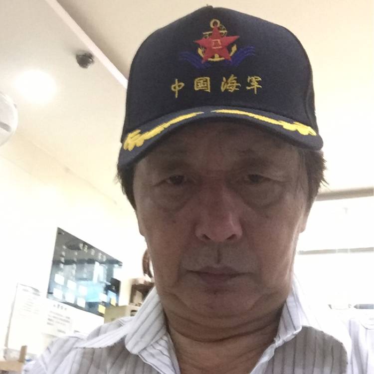 俭朴浅吻豌豆的照片