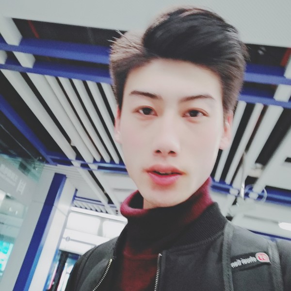 大哥缺个女人的照片