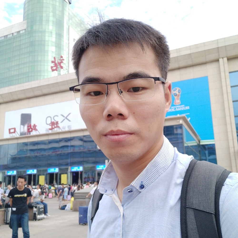 自信帆布鞋的照片