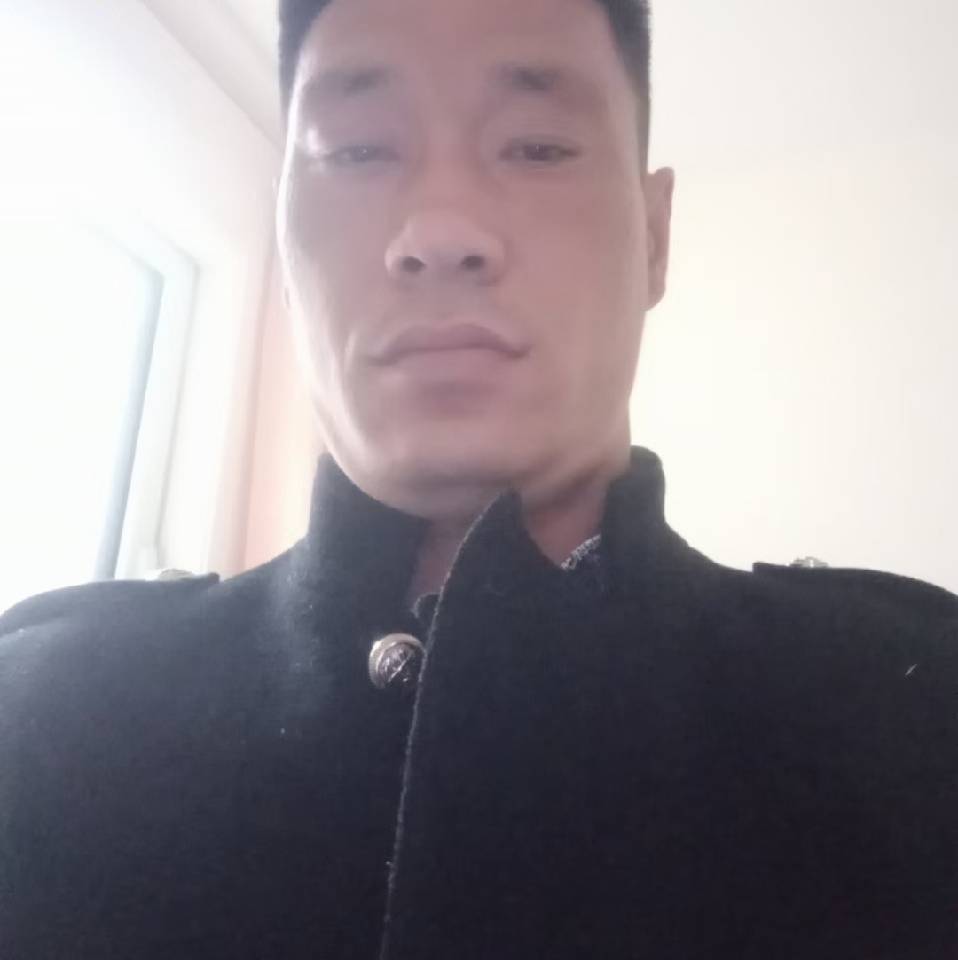 呓语方顺利的照片