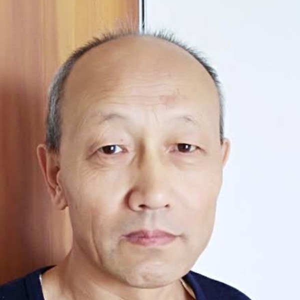 魏文魁的照片
