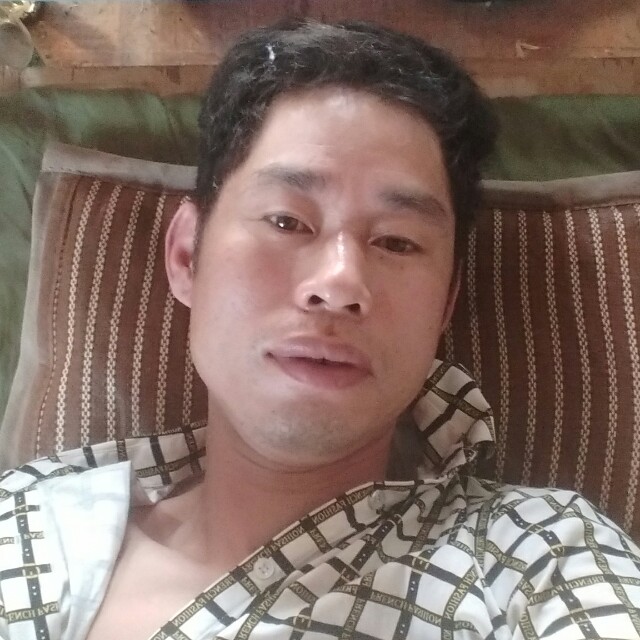 凌伟的照片
