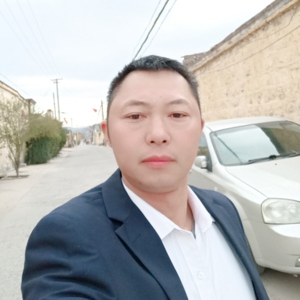 电灯胆怕孤单的照片