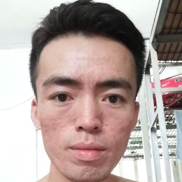 彩色踢微凉的照片