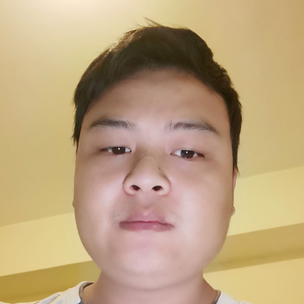 阳光深拥篮球的照片