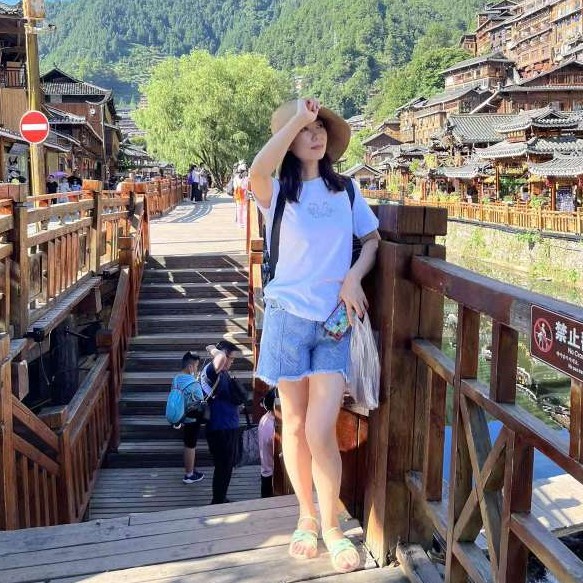 丽丽的照片