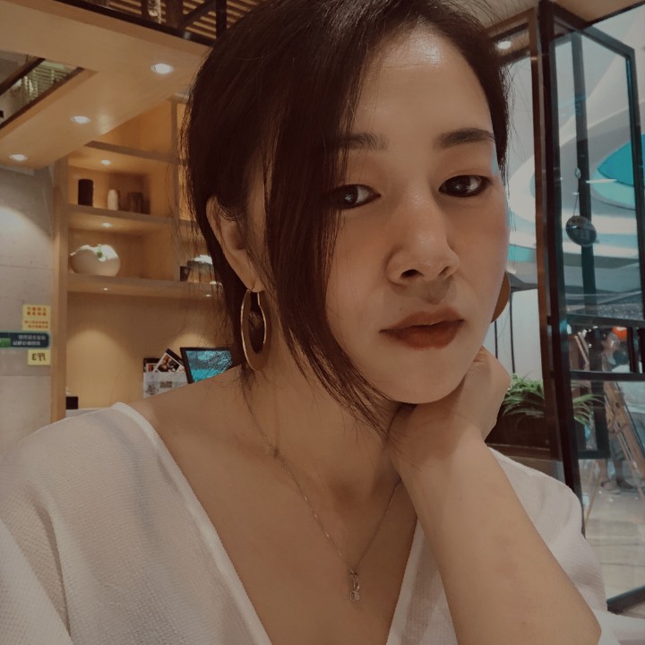小兔子就鳗鱼的照片
