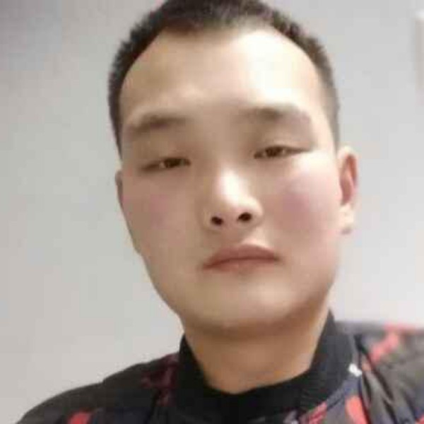 心劫相许英俊的照片