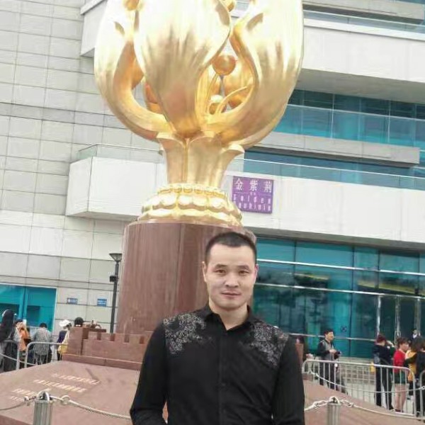 单身回首余音的照片