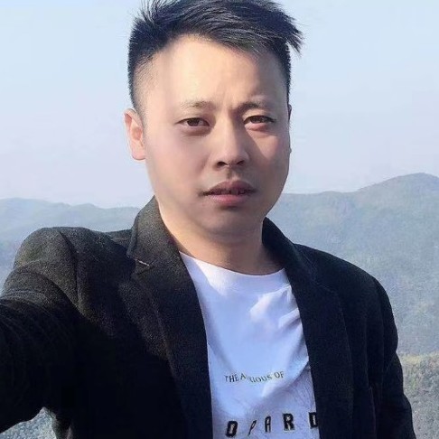 心胸似诲的照片