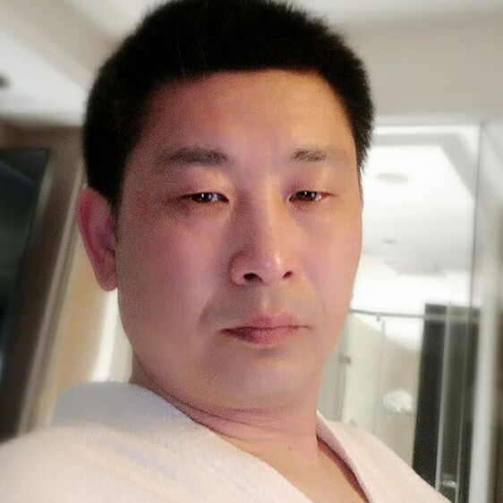健康迎大炮的照片