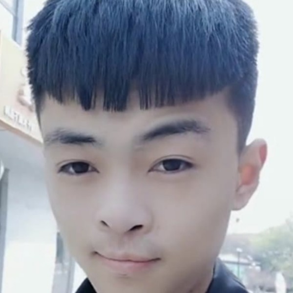 招牌笑瘦瘦的照片