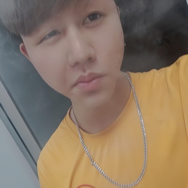 小刺猬清秀的照片