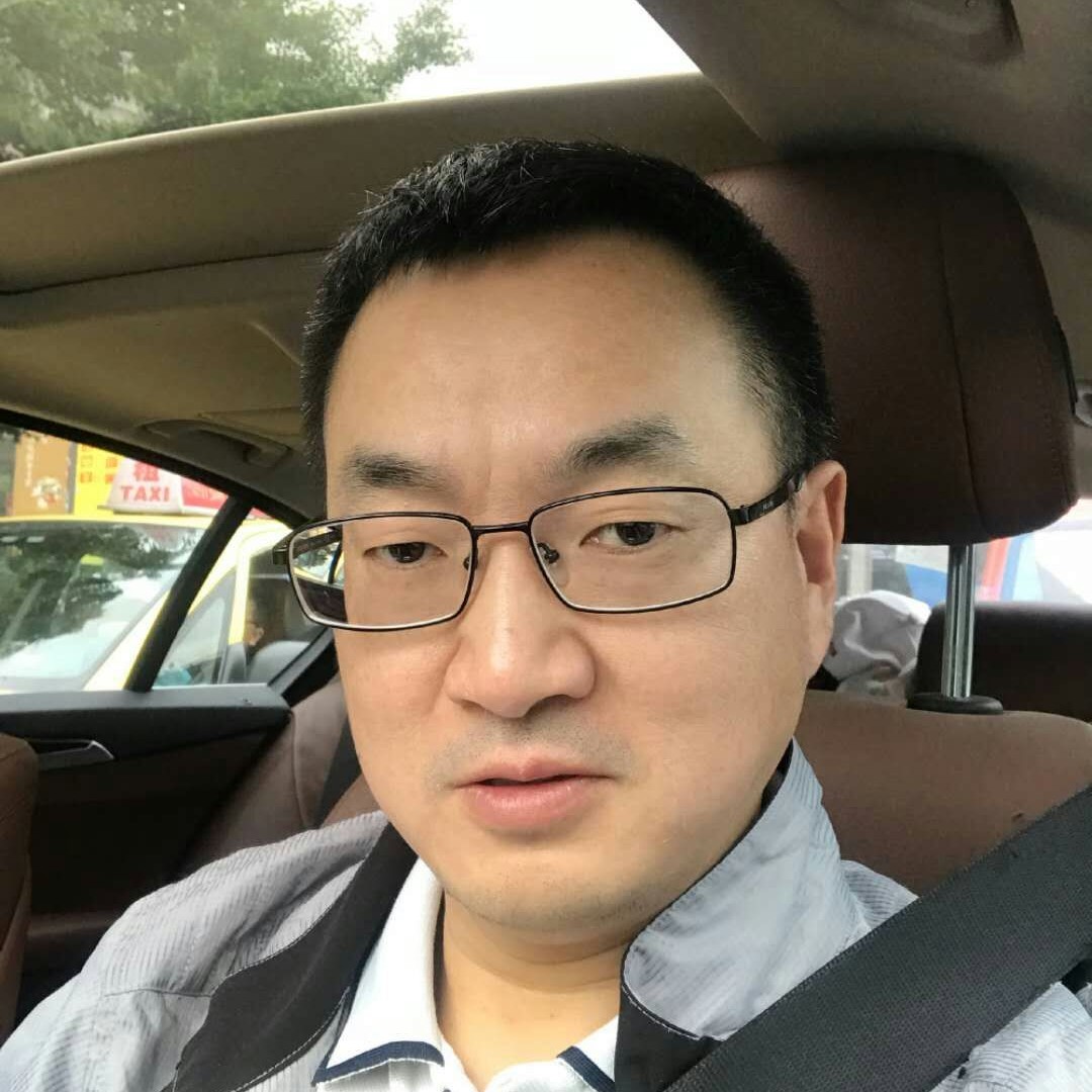 爱运动的少年郎的照片