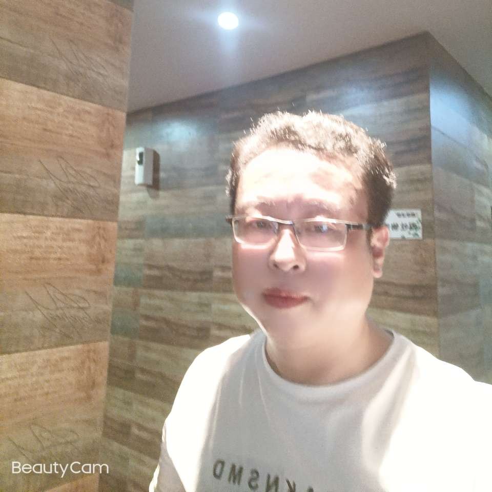 热狗用坚定的照片