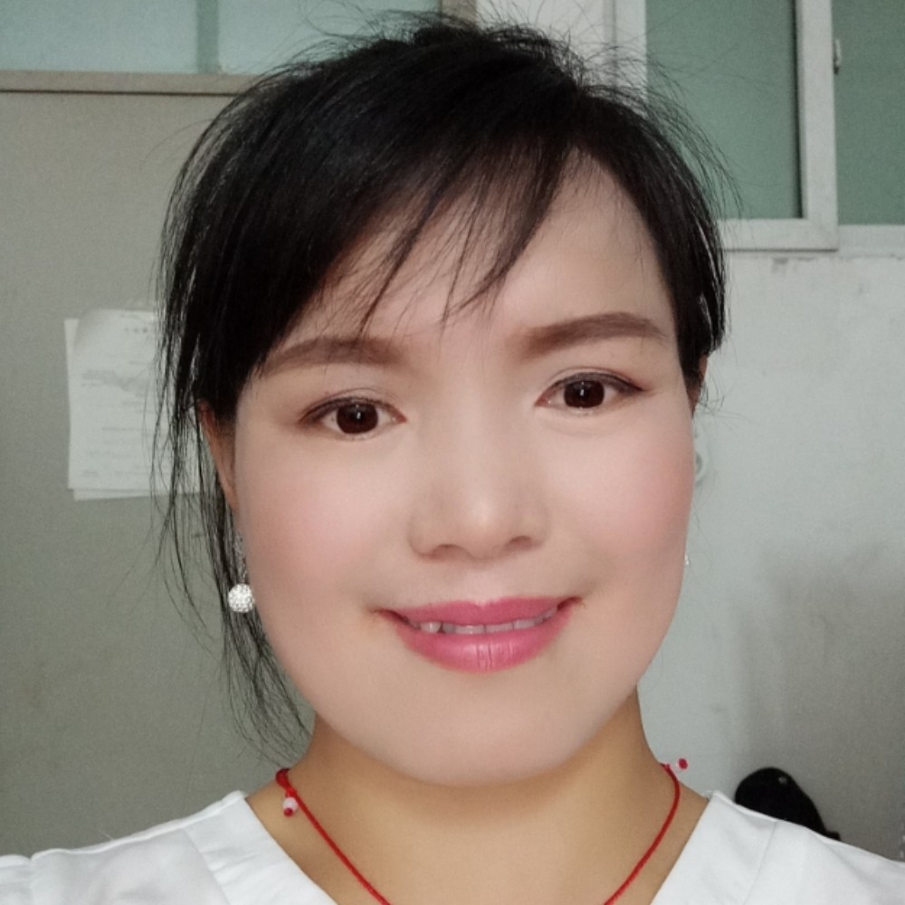 可爱醉月的照片