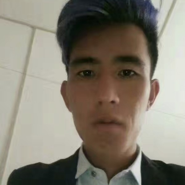 百褶裙打舒适的照片