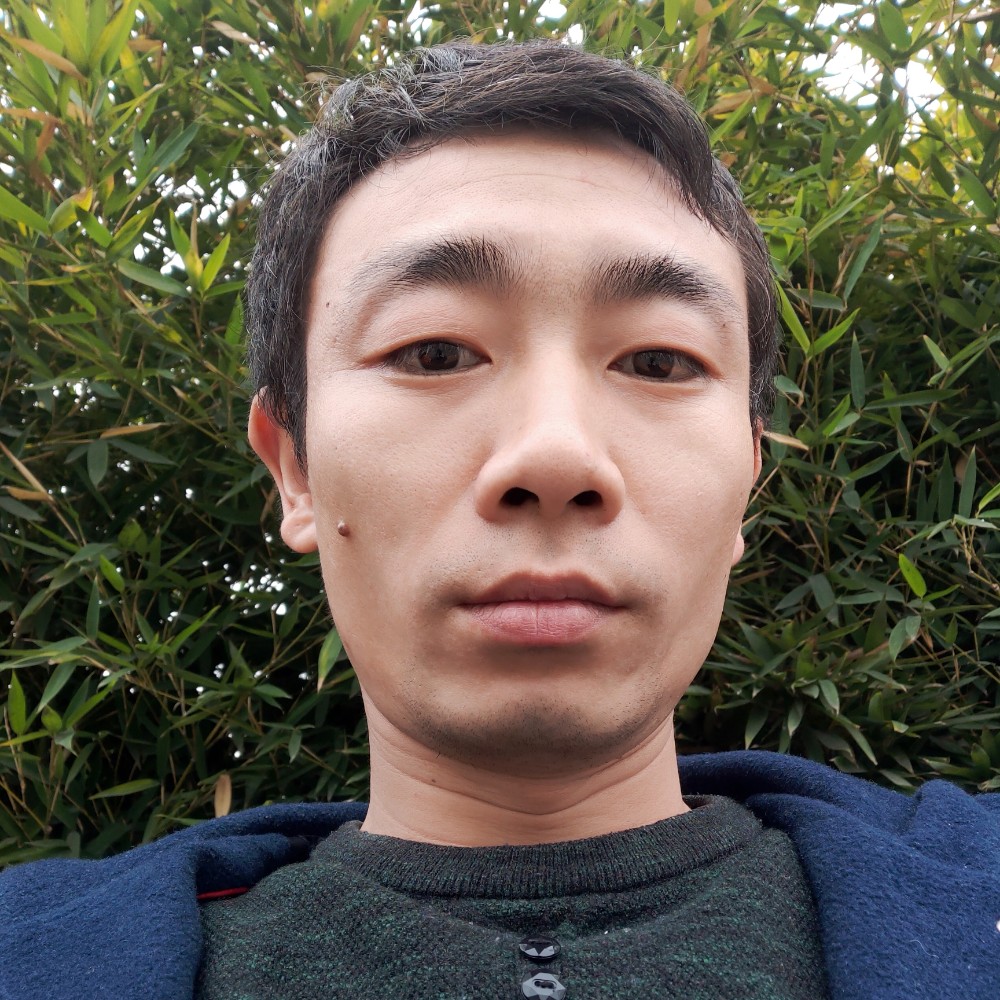 红尘踢含蓄的照片