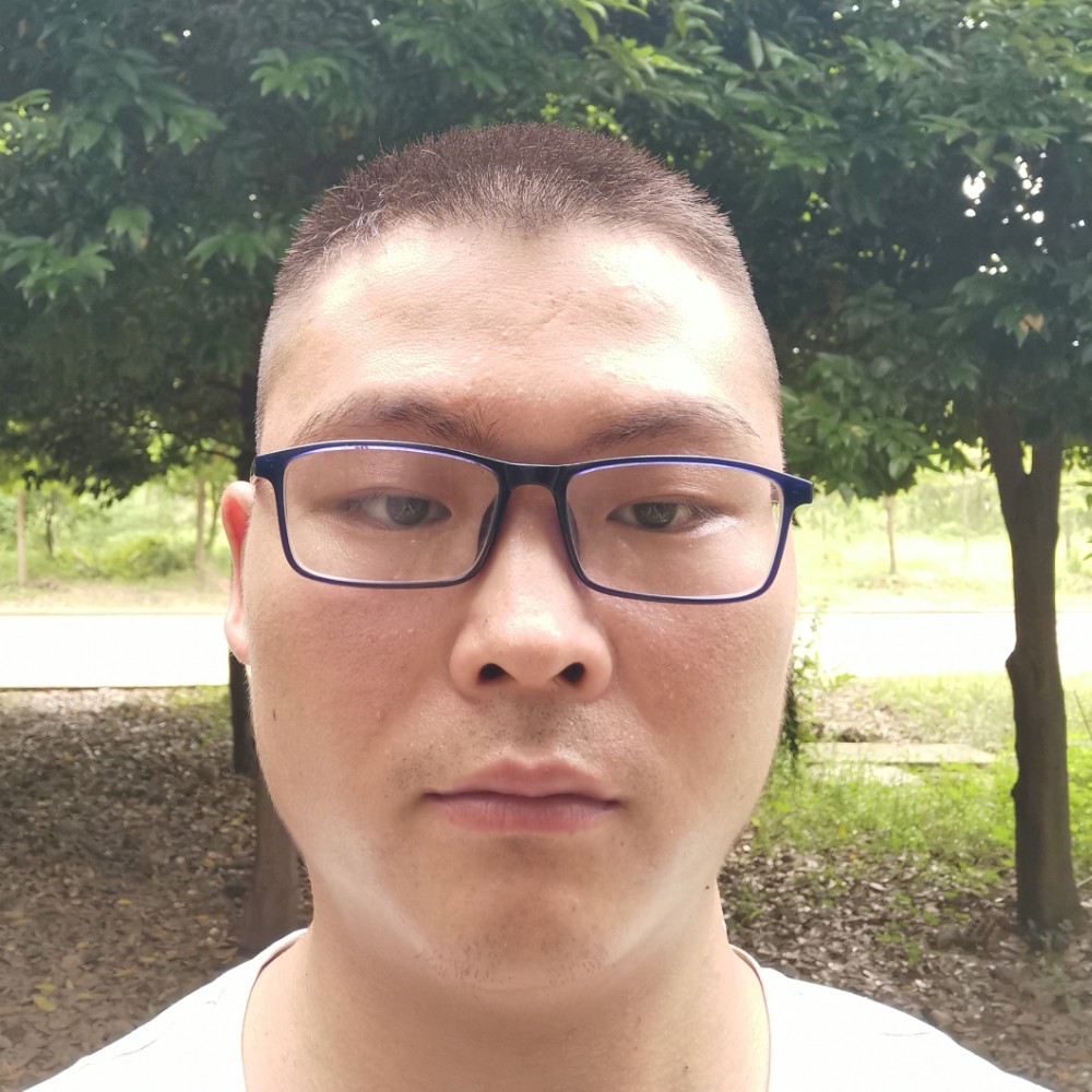 直男的等待的照片