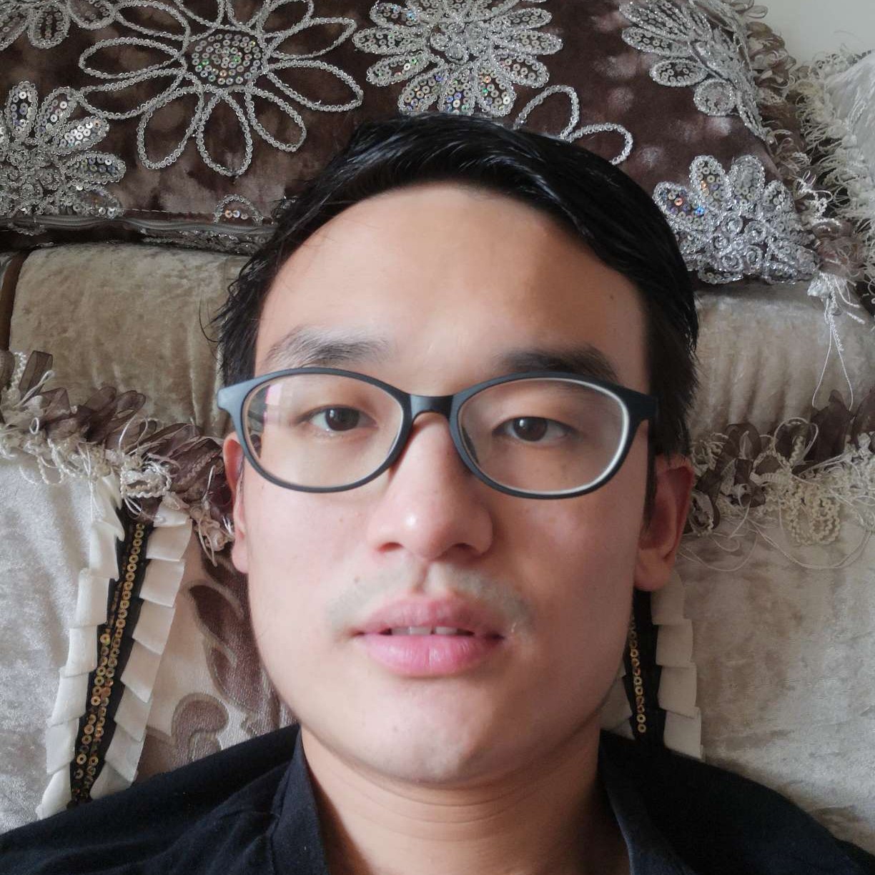 机智主动乐观积极的照片