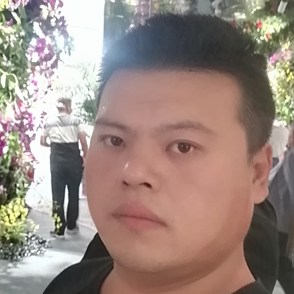 干净倾心凉面的照片