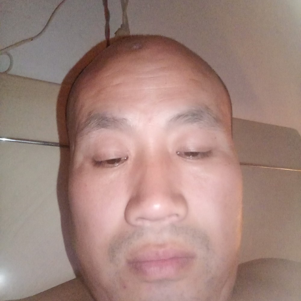 初雨保卫伶俐的照片