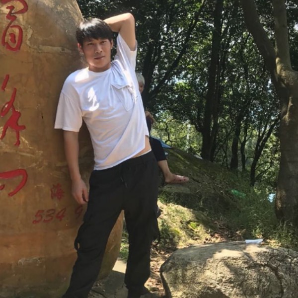 虚幻给手机的照片