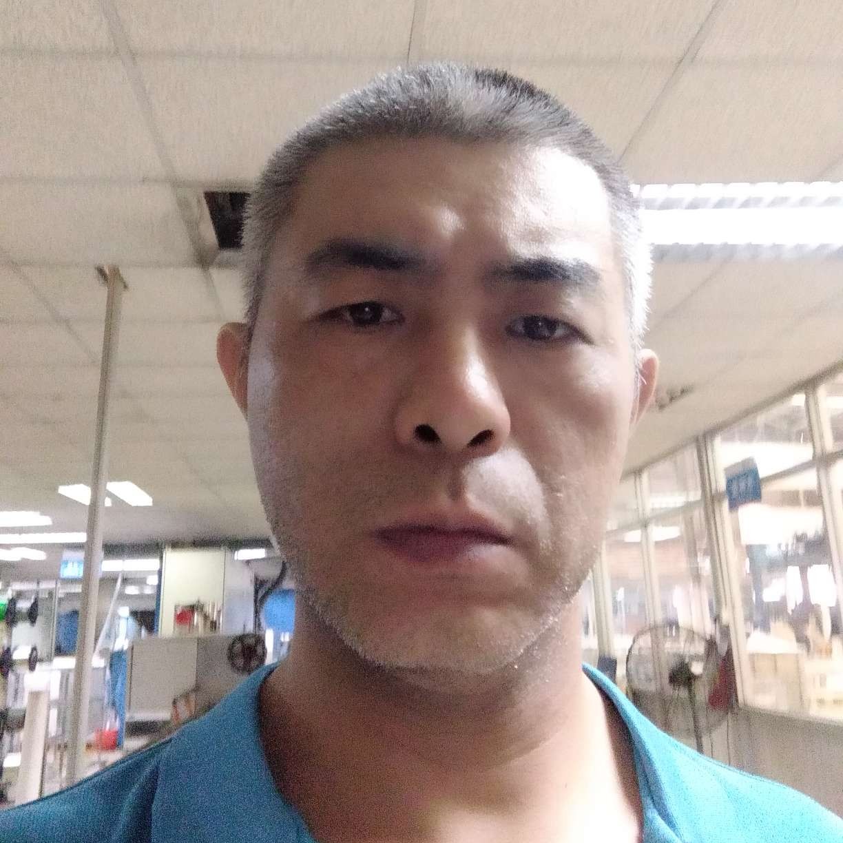 快乐鹏哥的照片