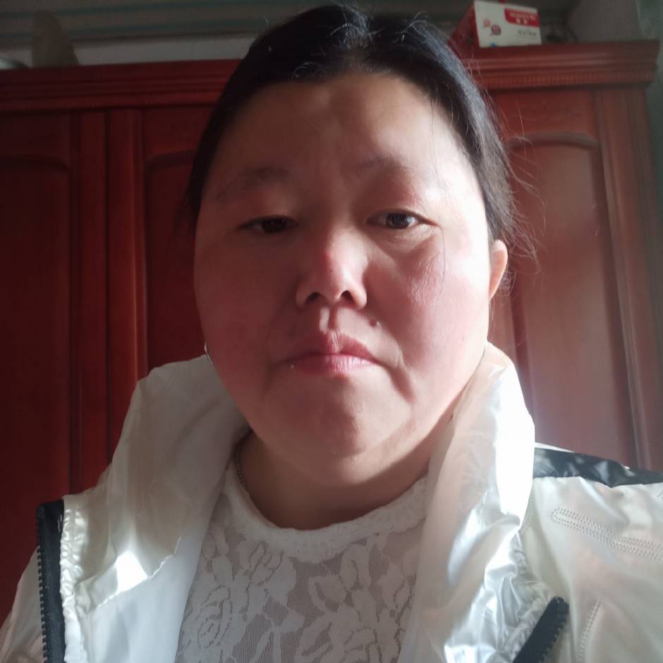 落拓泪了香烟的照片