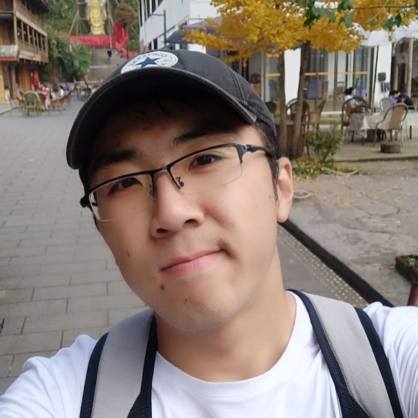 布鲁斯一八五的照片