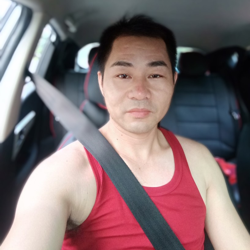 小何的照片