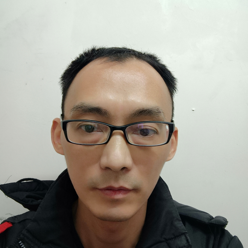 单薄爱月光的照片