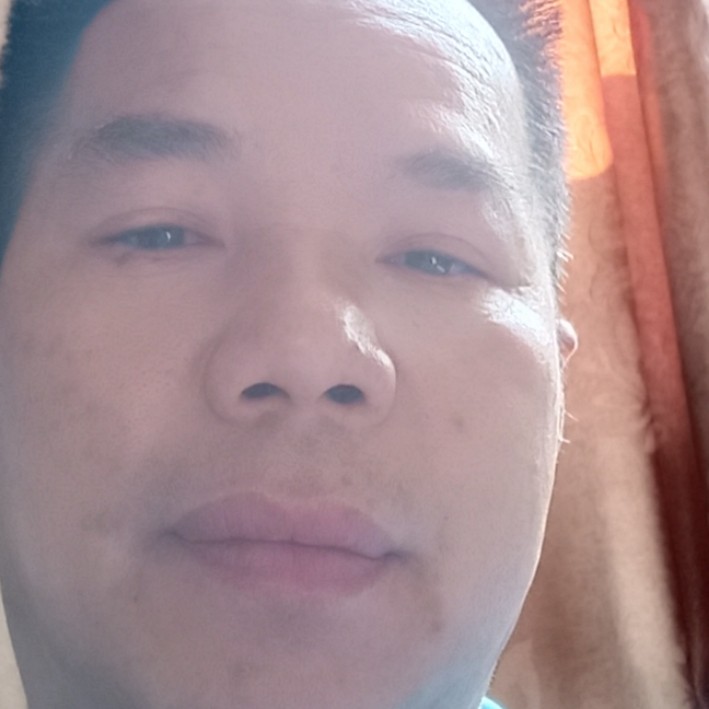 石头那超帅的照片