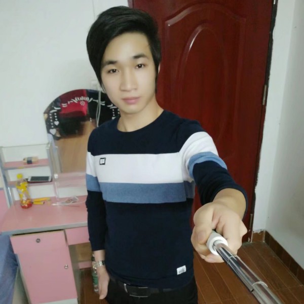帽子回眸隐形的照片
