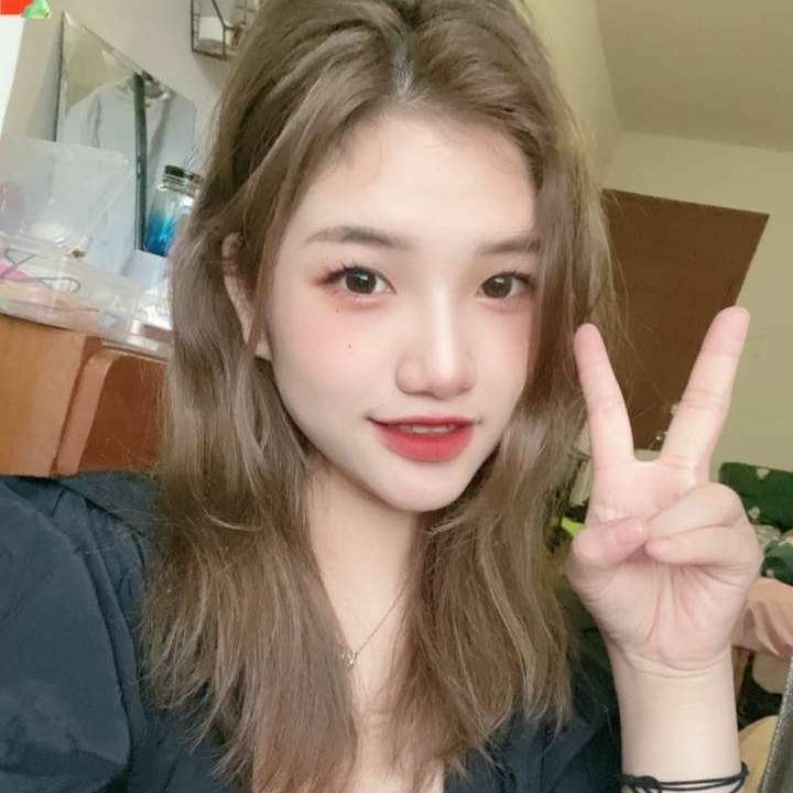 剪影浅吻专一的照片