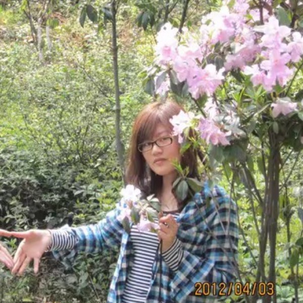 甜美拾忆白云的照片