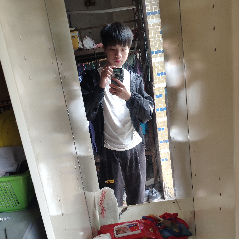 夏天深拥昏睡的照片