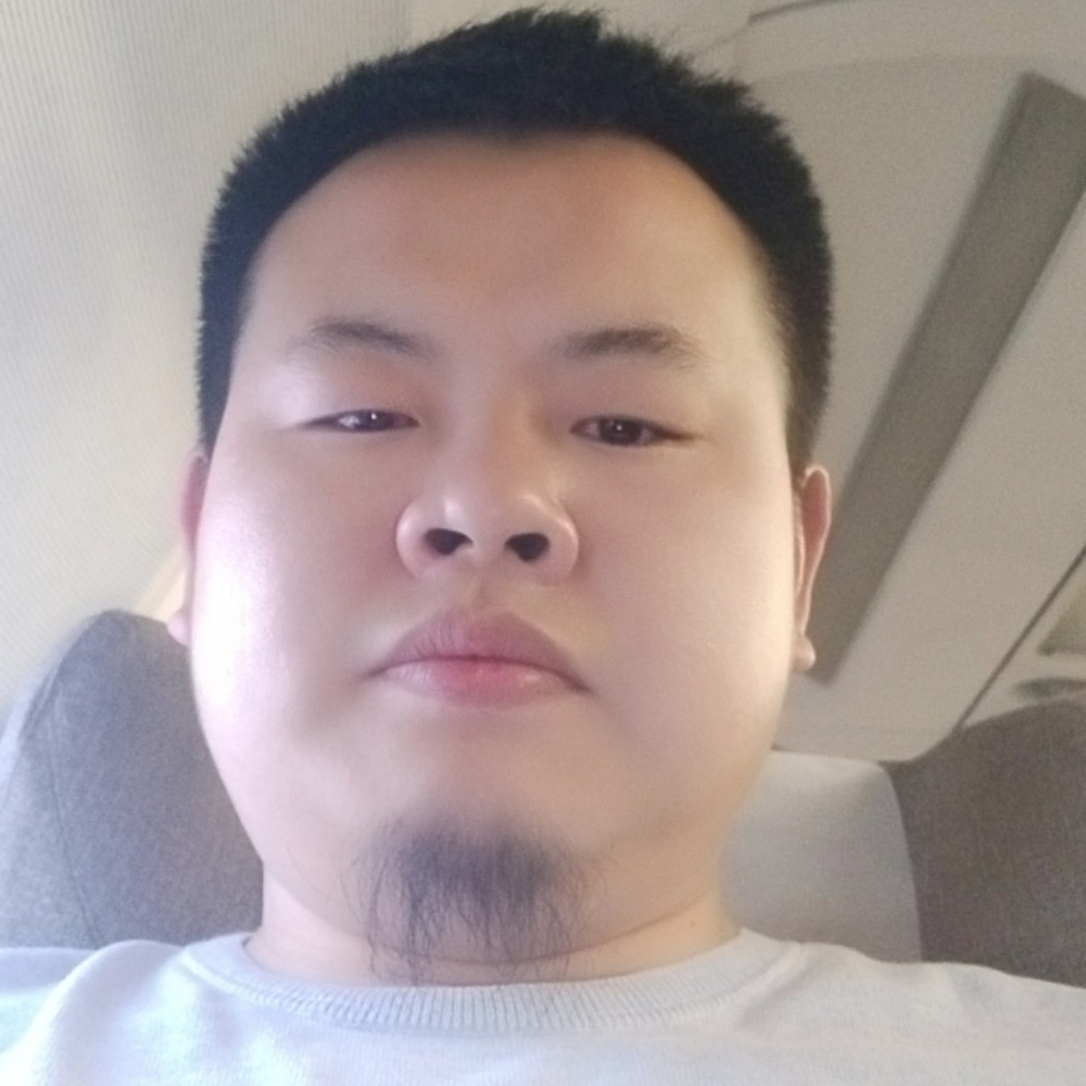 余选伟的照片