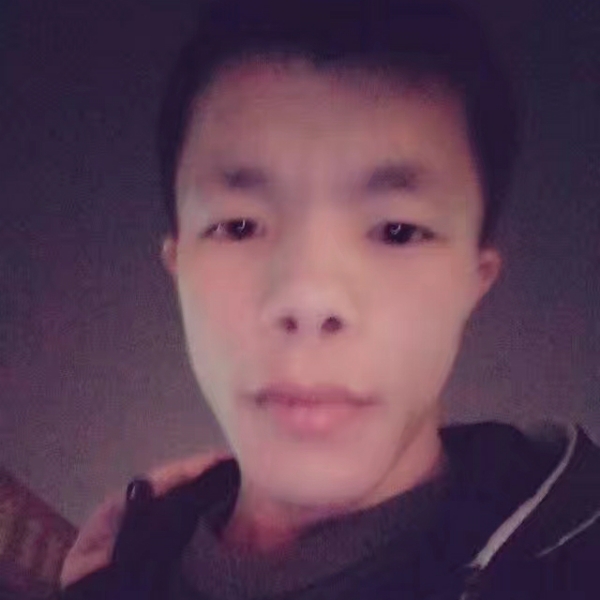 着急浅吻女王的照片