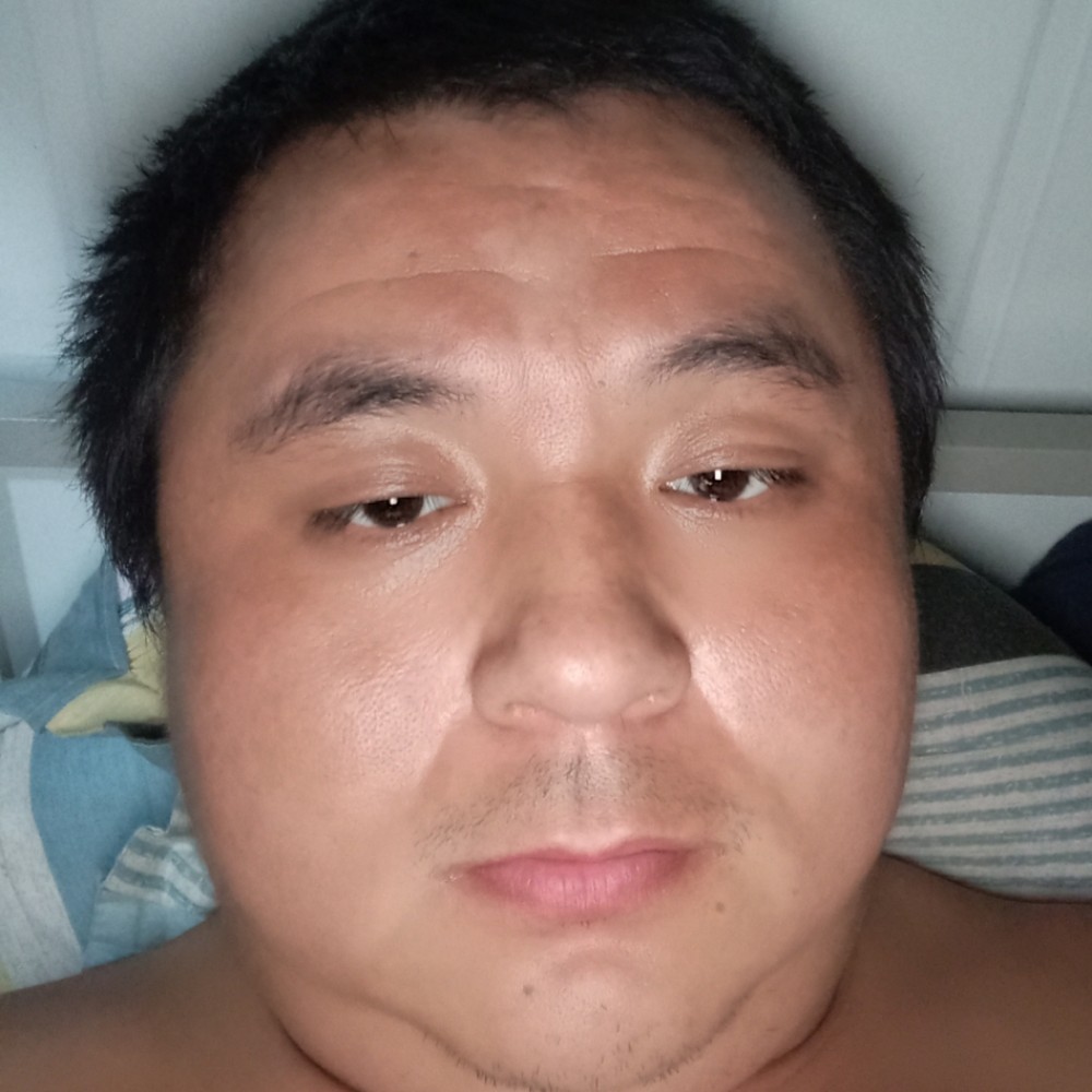 伤心的胖墩的照片