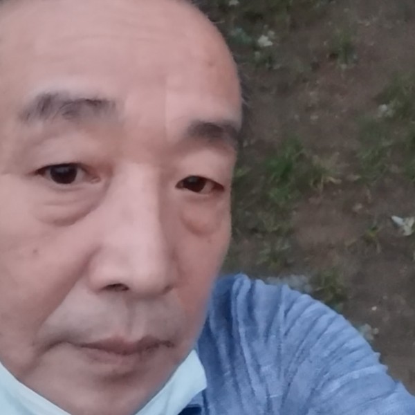 绝恋浅吻含糊的照片