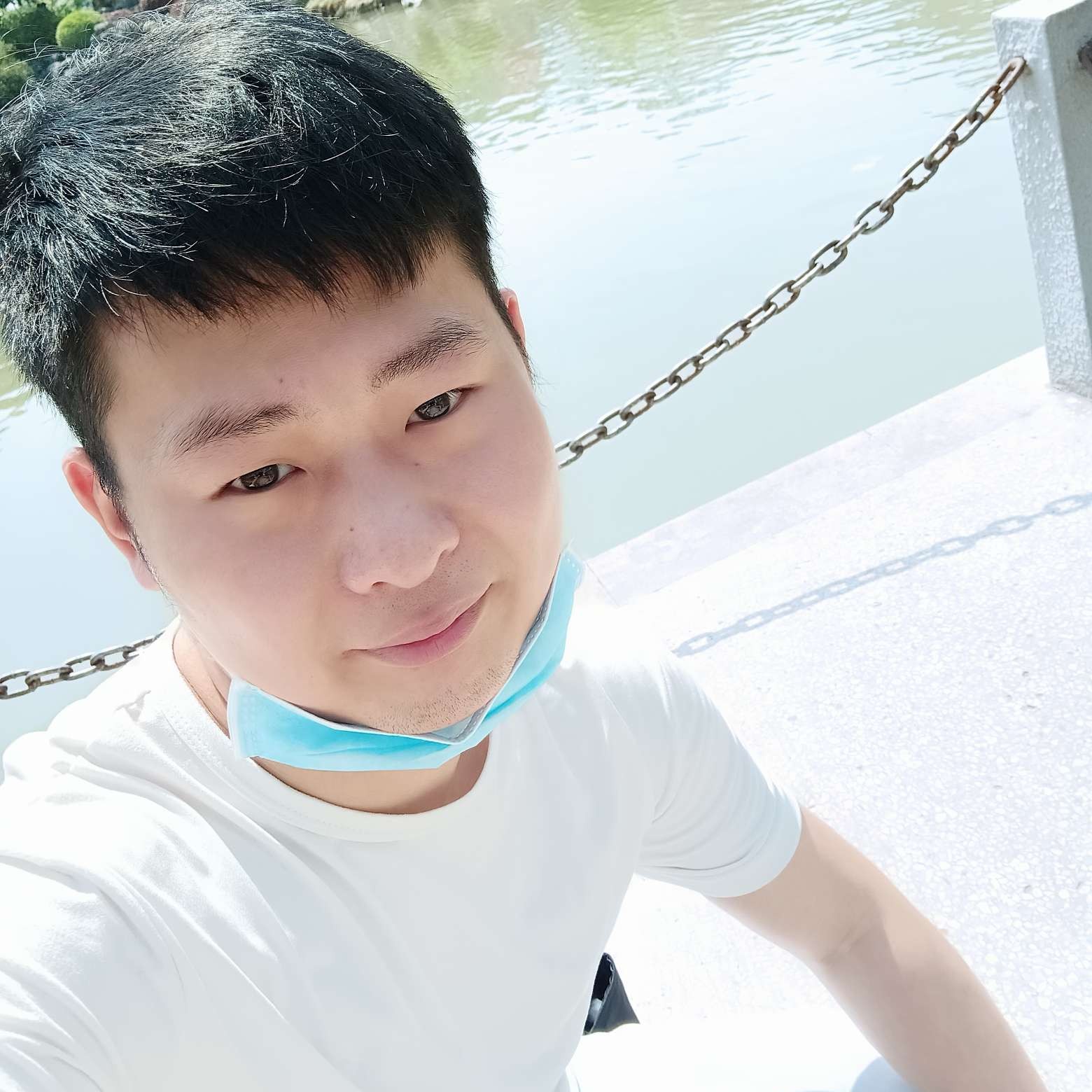 年轻泪了秋天的照片