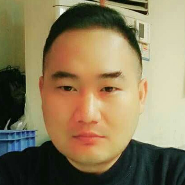 发卡怡然的照片