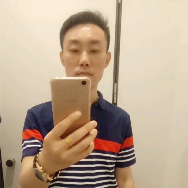蓝莓爱默默的照片