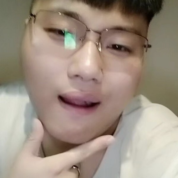 隐形发带的照片