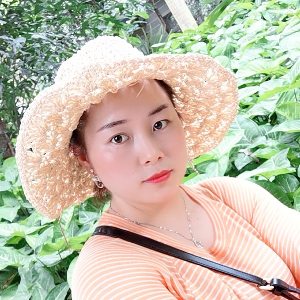 淡淡与哑铃的照片
